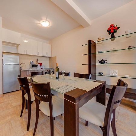 Port Adria Apartments カメナリ エクステリア 写真