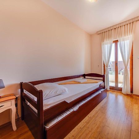 Port Adria Apartments カメナリ エクステリア 写真