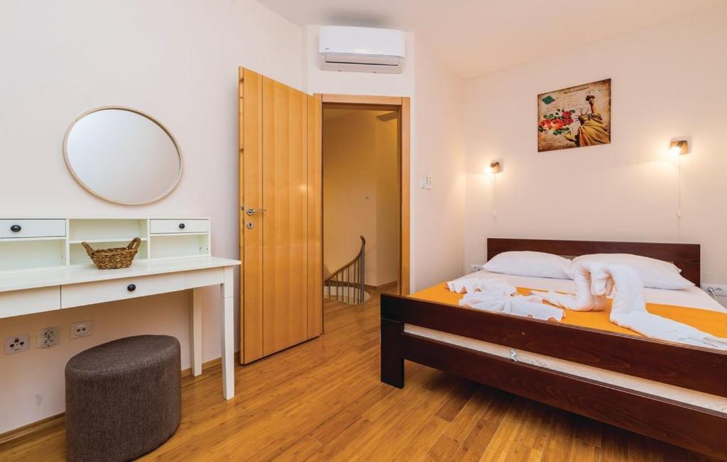 Port Adria Apartments カメナリ エクステリア 写真