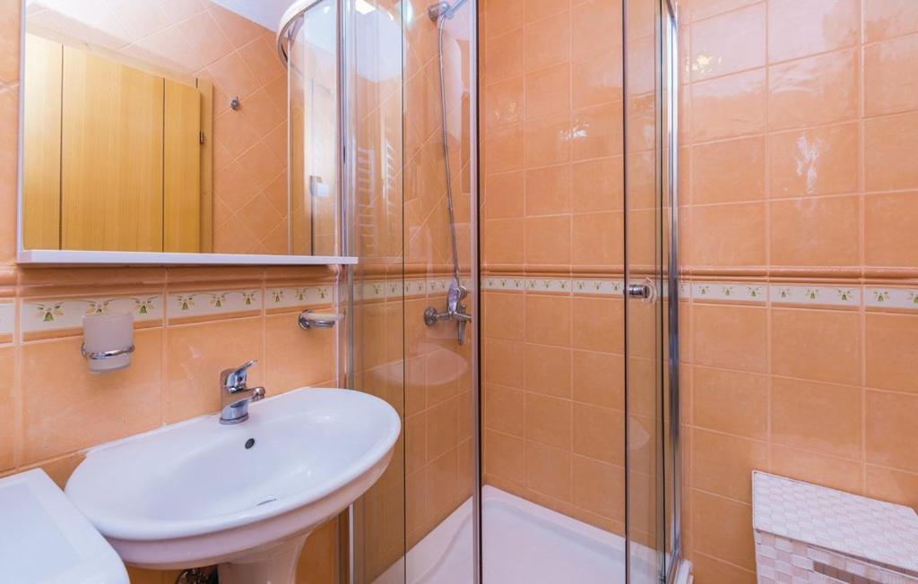 Port Adria Apartments カメナリ エクステリア 写真