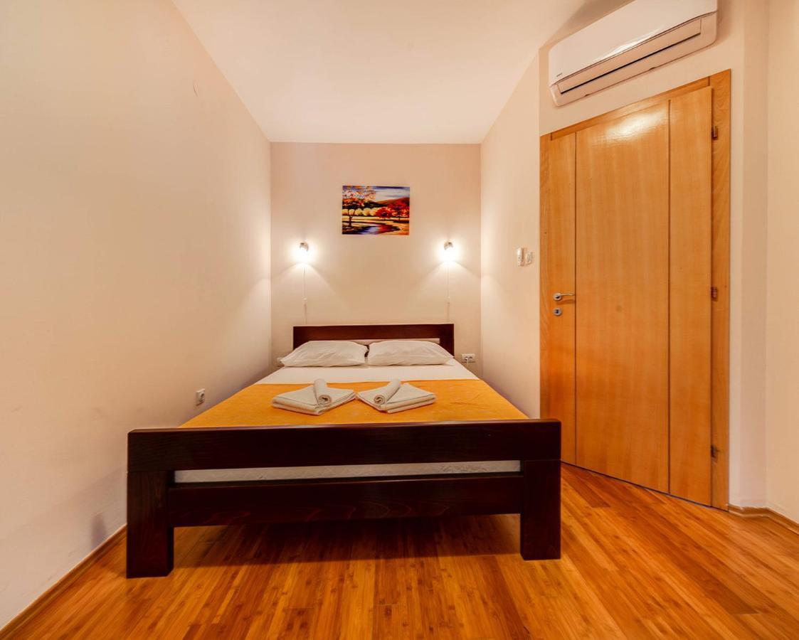 Port Adria Apartments カメナリ エクステリア 写真
