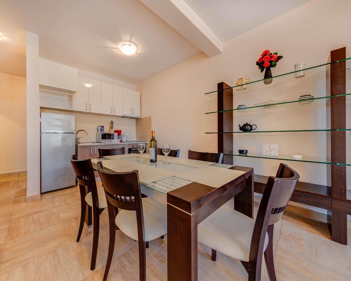 Port Adria Apartments カメナリ エクステリア 写真