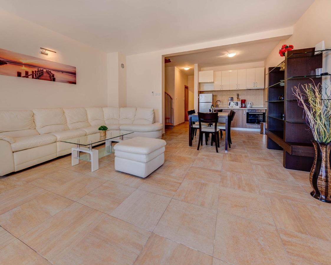 Port Adria Apartments カメナリ エクステリア 写真