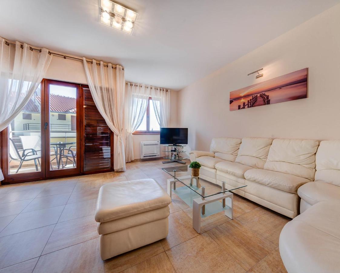Port Adria Apartments カメナリ エクステリア 写真